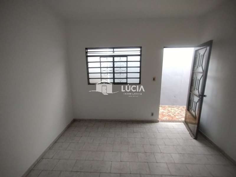 Casa à Aluguel no bairro Vila Maria em Jaú imagem 7