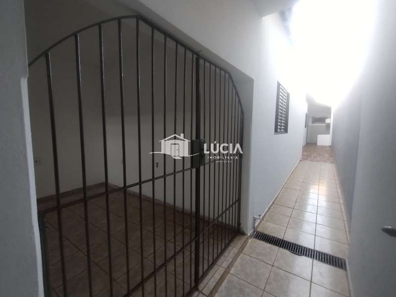 Casa à Aluguel no bairro Vila Maria em Jaú imagem 3
