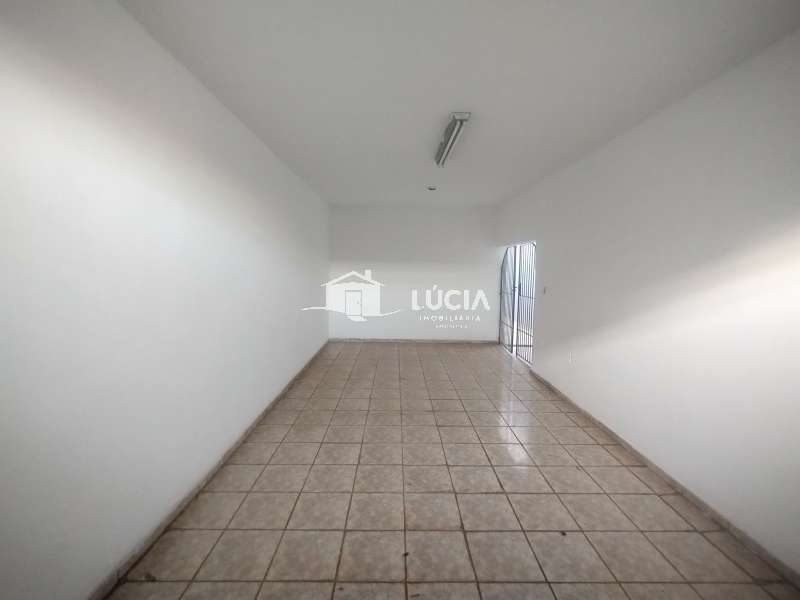 Casa à Aluguel no bairro Vila Maria em Jaú imagem 2