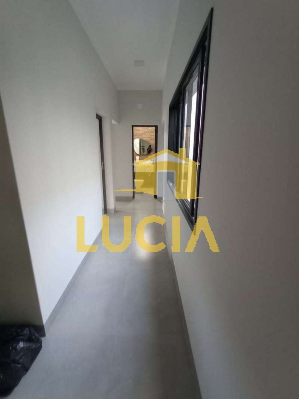 Sala Comercial à Aluguel no bairro Centro em Jaú imagem 1