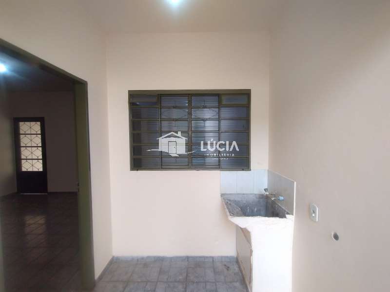 Casa à Aluguel no bairro Jardim Maria Cibele em Jaú imagem 2