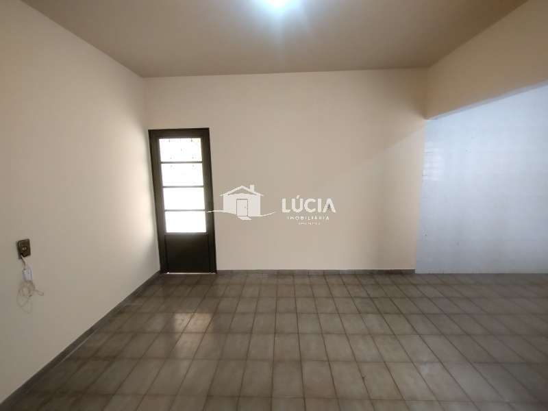 Casa à Aluguel no bairro Jardim Maria Cibele em Jaú imagem 3