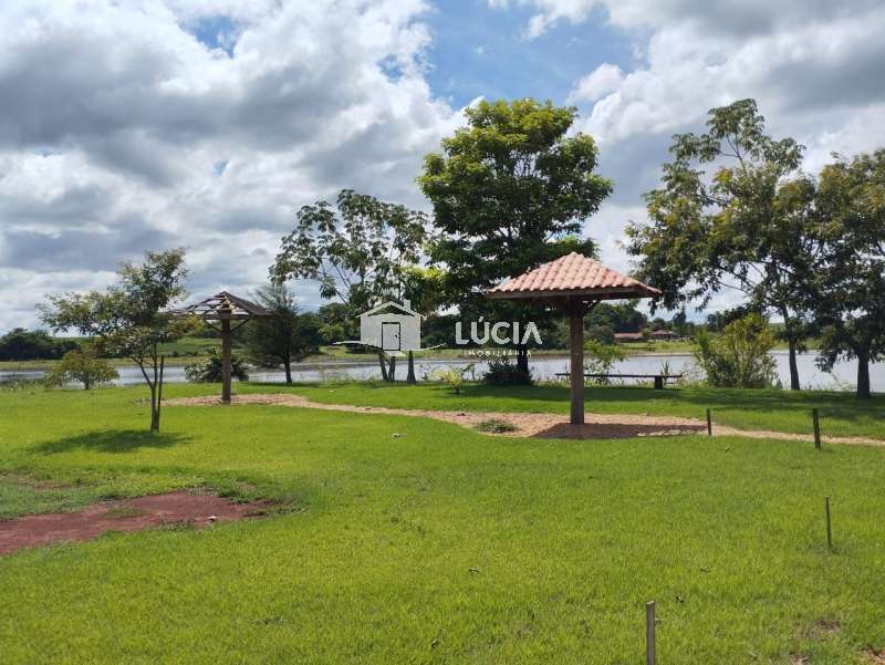 Terreno à Venda no bairro Condomínio Laguna Castelan em Jaú imagem 2