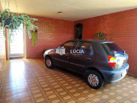 Casa Venda Vila Hilst em Jaú