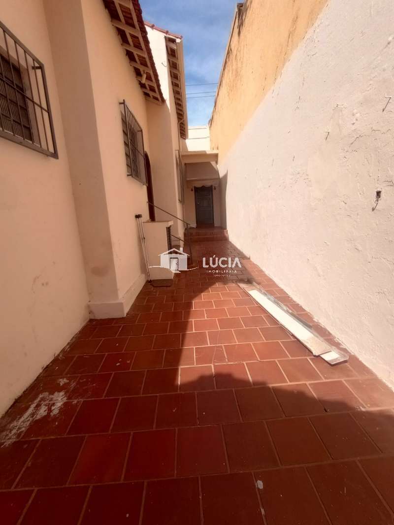 Casa à Aluguel no bairro Centro em Jaú imagem 14