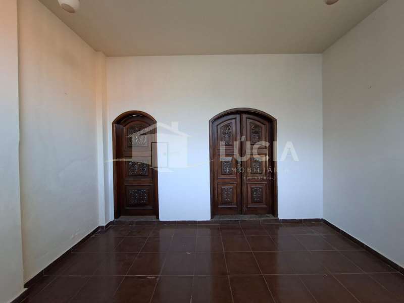 Casa à Aluguel no bairro Centro em Jaú imagem 0