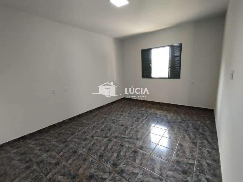 Casa à Aluguel no bairro Centro em Jaú imagem 4