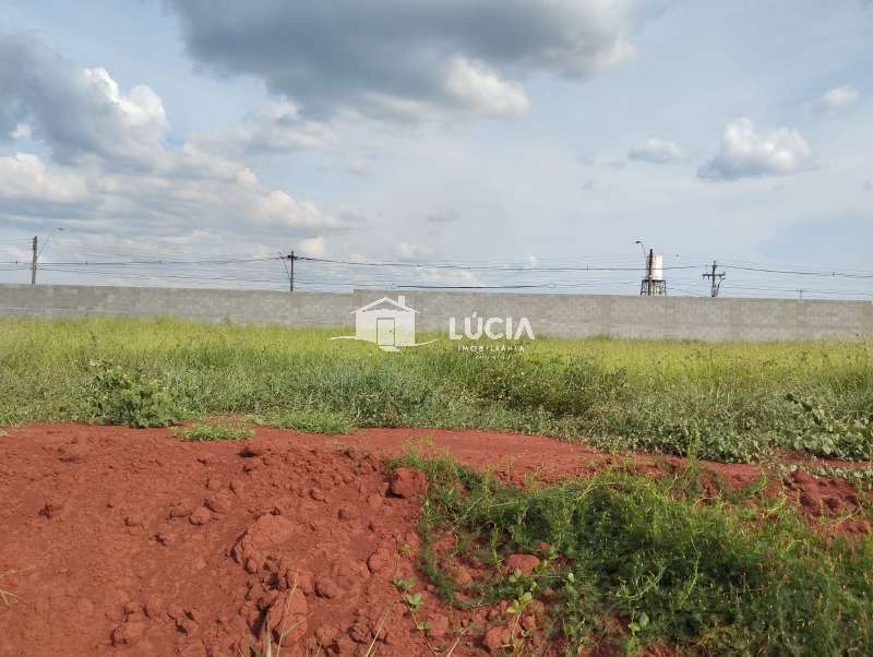 Terreno à Venda no bairro Condomínio Residencial Europa III em Jaú imagem 1