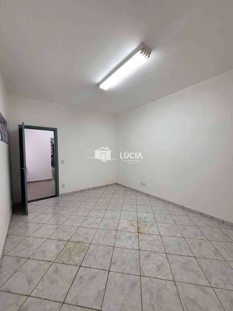 Salão à Aluguel no bairro Centro em Jaú imagem 7