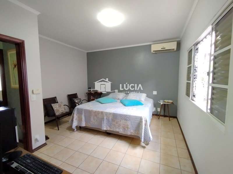 Casa à Venda no bairro Jardim América em Jaú imagem 12