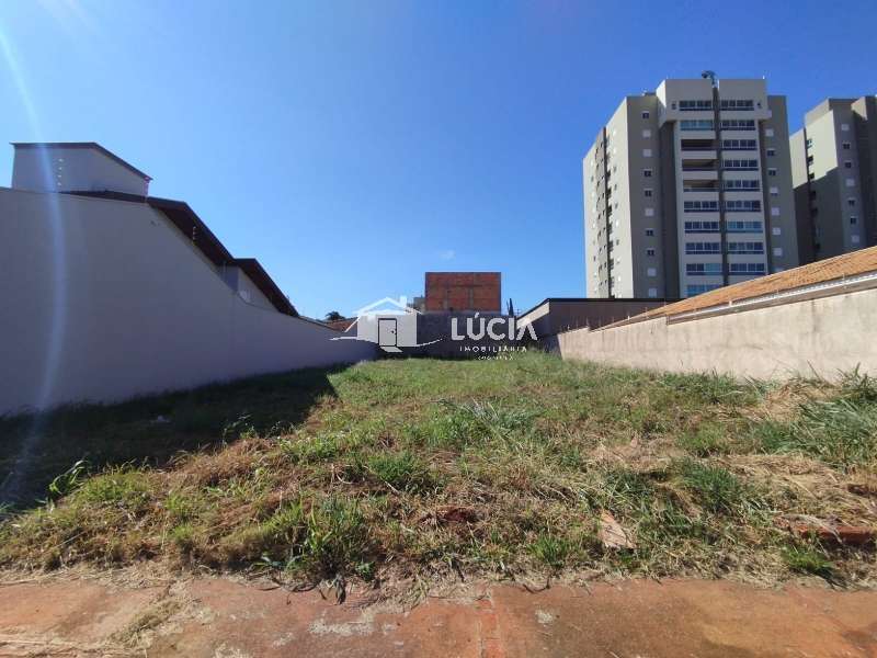 Terreno à Venda no bairro Jardim Alvorada II em Jaú imagem 0