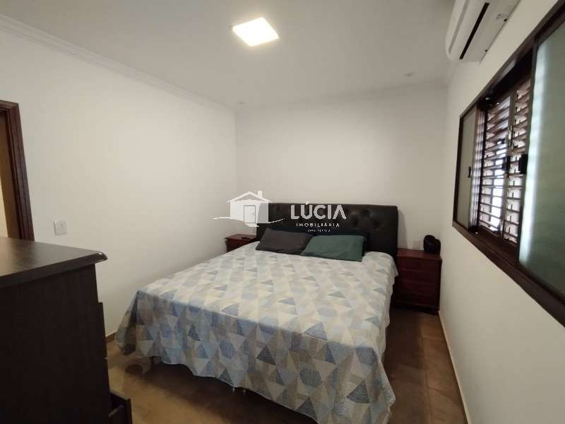 Casa à Venda no bairro Jardim Maria Luiza III em Jaú imagem 16