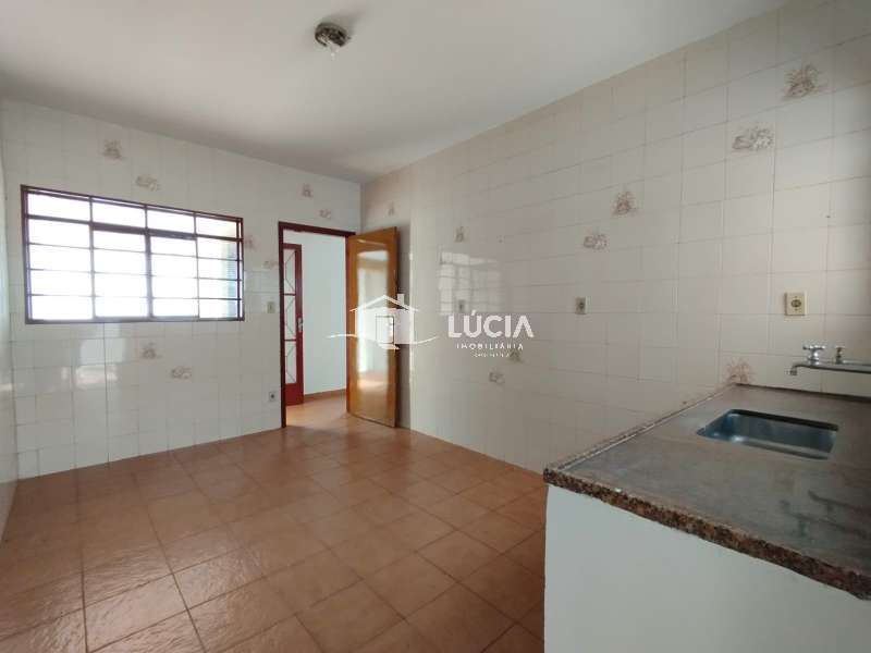 Casa à Venda no bairro Jardim Itamaraty em Jaú imagem 8