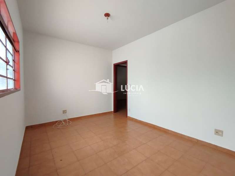 Casa à Venda no bairro Jardim Itamaraty em Jaú imagem 3
