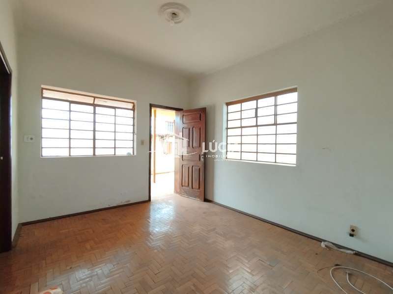 Casa à Venda no bairro Vila Brasil em Jaú imagem 1
