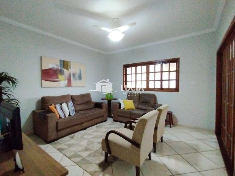 Casa à Venda no bairro Jardim América em Jaú imagem 1