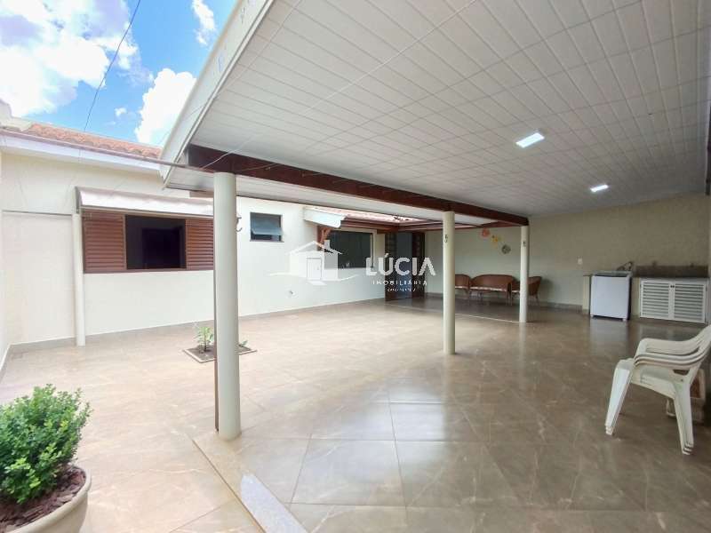 Casa à Venda no bairro Jardim América em Jaú imagem 12