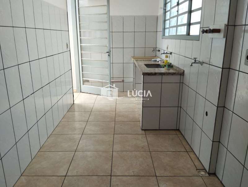 Casa à Aluguel no bairro Jardim Santa Terezinha em Jaú imagem 1