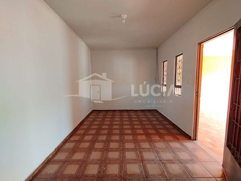 Casa à Aluguel no bairro Distrito de Potunduva em Jaú imagem 1