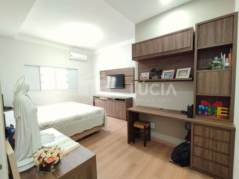 Casa à Venda no bairro Jardim Alvorada em Jaú imagem 14