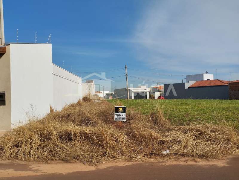 Terreno à Venda no bairro Jardim Yang III em Bariri imagem 0