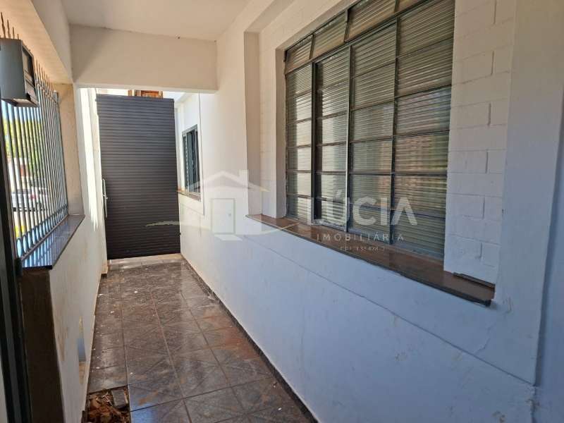 Casa à Aluguel no bairro Centro em Jaú imagem 1