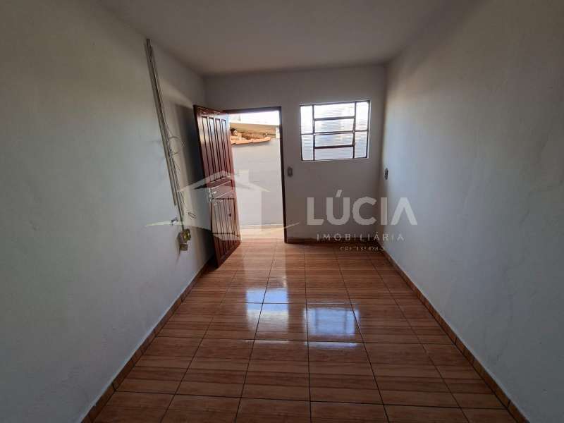 Casa à Aluguel no bairro Jardim Santa Terezinha em Jaú imagem 3