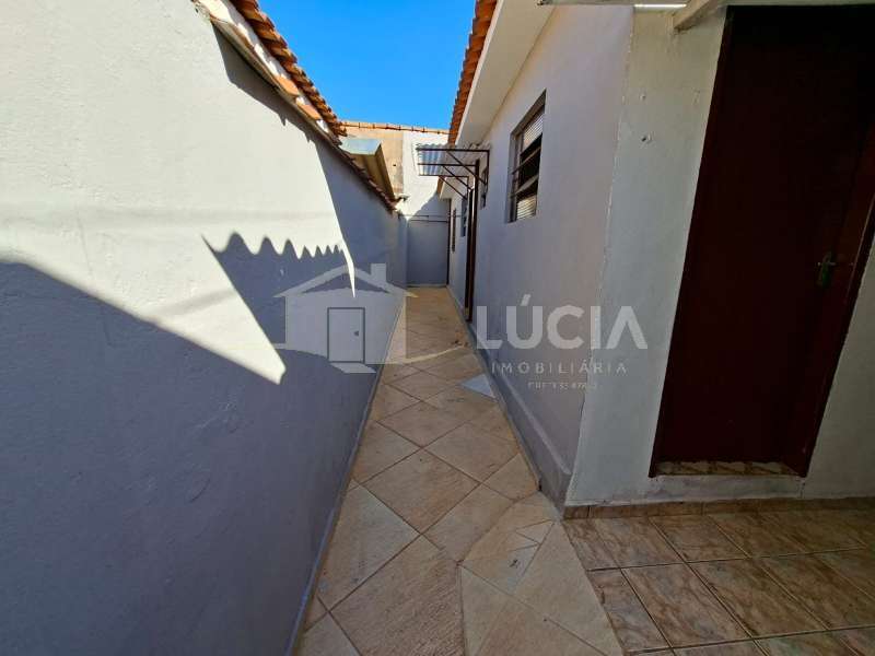 Casa à Aluguel no bairro Jardim Santa Terezinha em Jaú imagem 0