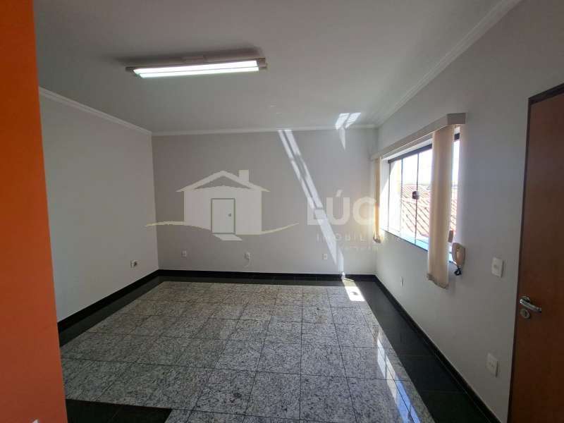 Sala Comercial à Aluguel no bairro Vila Assis em Jaú imagem 3