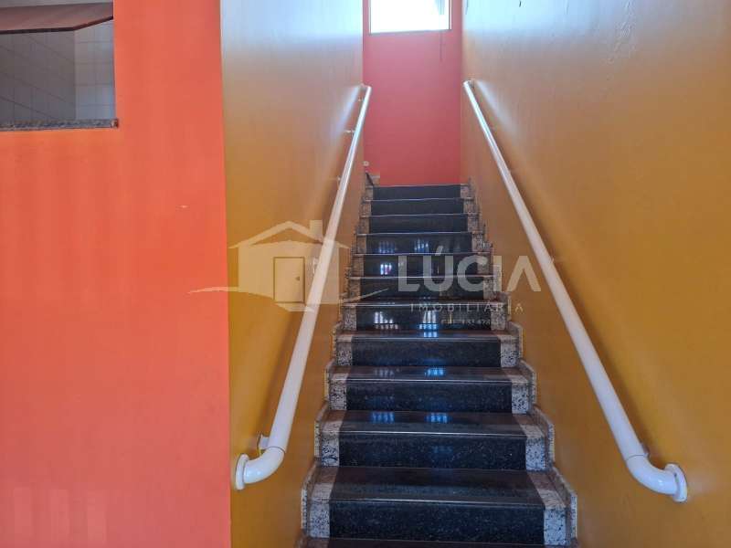 Sala Comercial à Aluguel no bairro Vila Assis em Jaú imagem 1