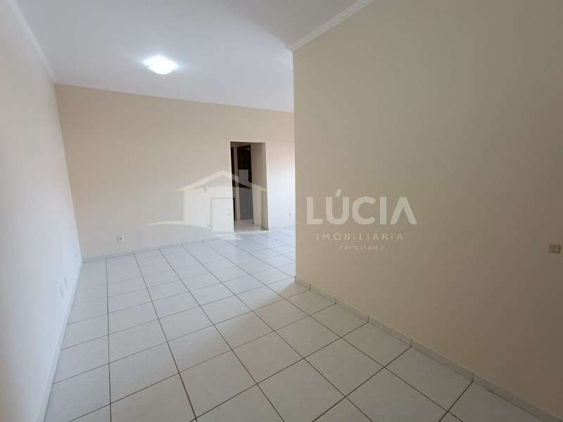 Apartamento à Aluguel no bairro Centro em Jaú imagem 0
