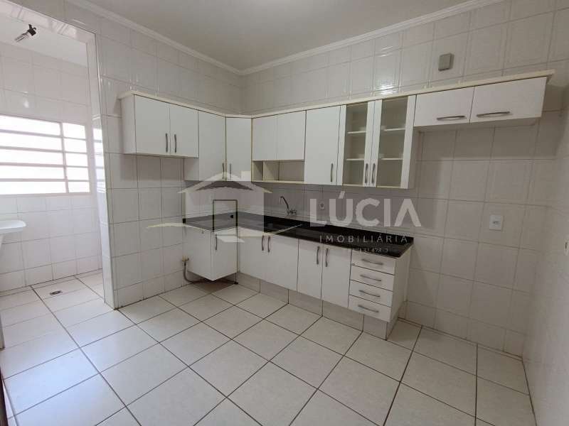 Apartamento à Aluguel no bairro Centro em Jaú imagem 3