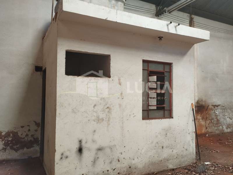 Barracão à Venda no bairro Jardim Sanzovo em Jaú imagem 1