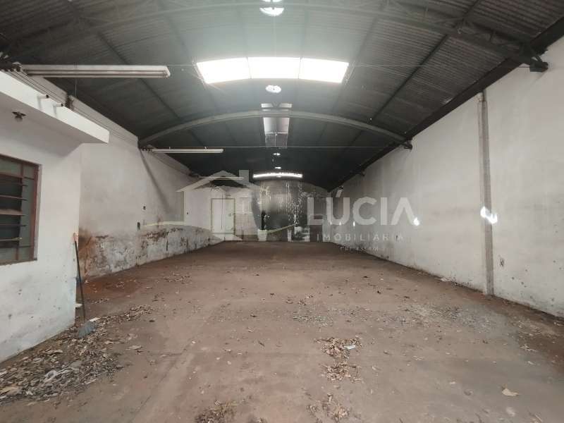 Barracão à Venda no bairro Jardim Sanzovo em Jaú imagem 0