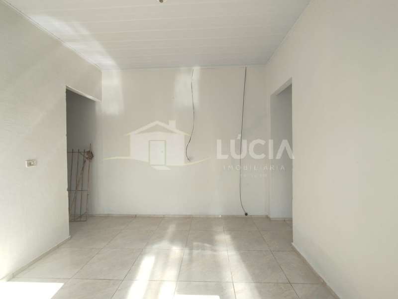 Casa à Aluguel no bairro Jardim Das Flores em Mineiros do Tietê imagem 2