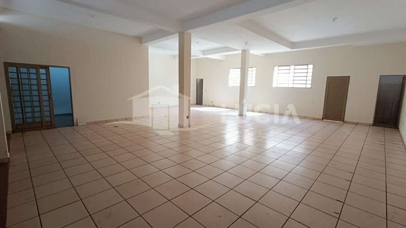 Casa à Aluguel no bairro Jardim Nova Jaú em Jaú imagem 2