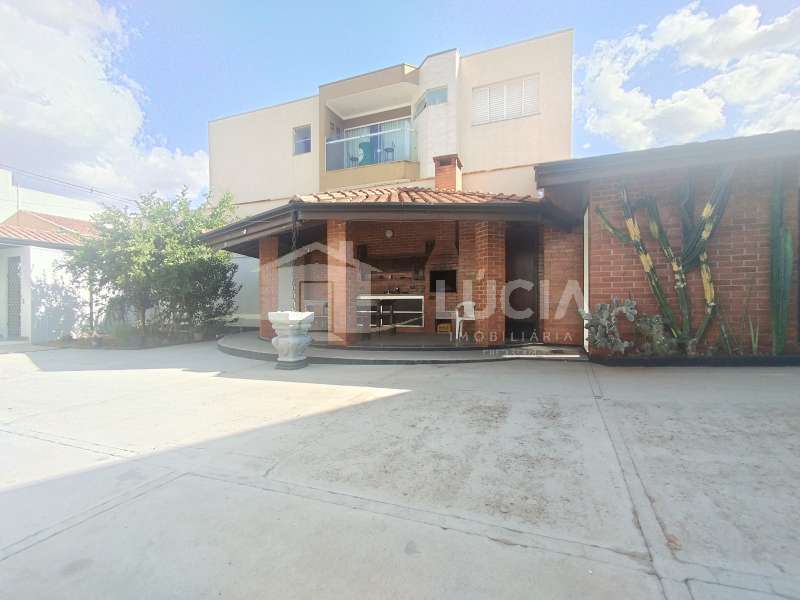 Casa à Venda no bairro Vila Hilst em Jaú imagem 1