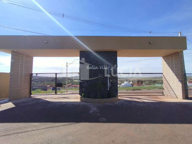 Terreno à Venda no bairro Condomínio Bella Villa em Jaú imagem 1