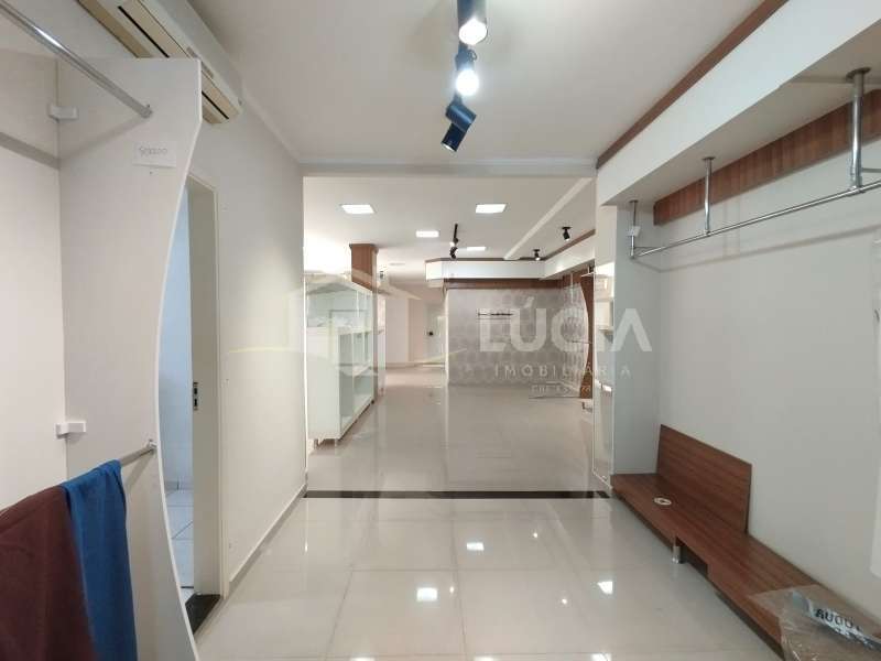 Casa à Venda no bairro Vila Assis em Jaú imagem 4