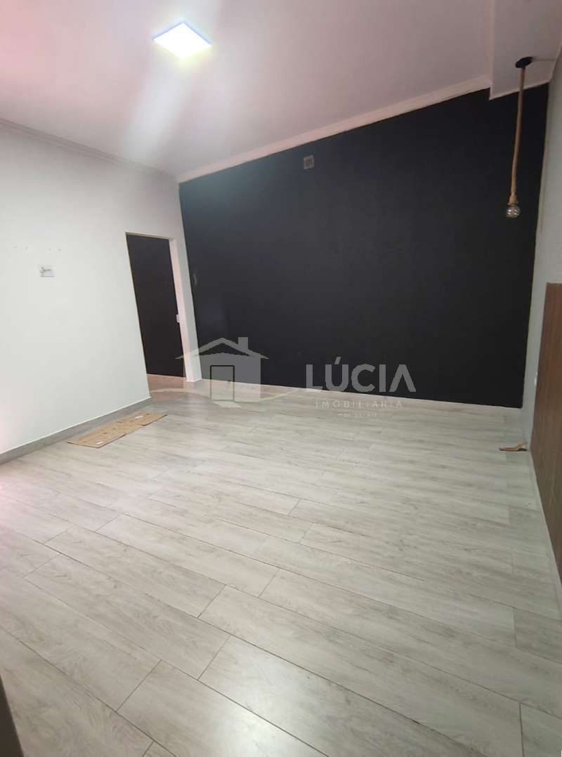 Casa à Venda no bairro Jardim Avatar em Bocaina imagem 2