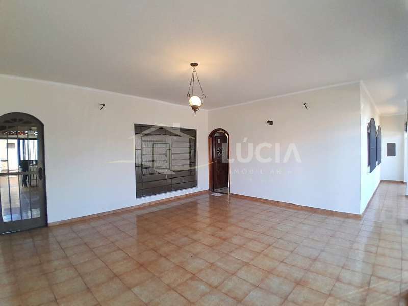 Casa à Venda no bairro Jardim Estádio em Jaú imagem 0