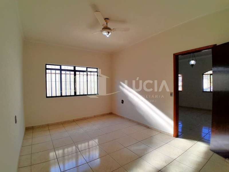 Casa à Venda no bairro Jardim Estádio em Jaú imagem 3