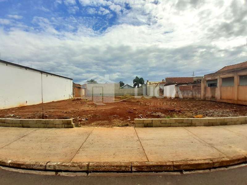 Terreno à Venda no bairro Vila Nova em Jaú imagem 0