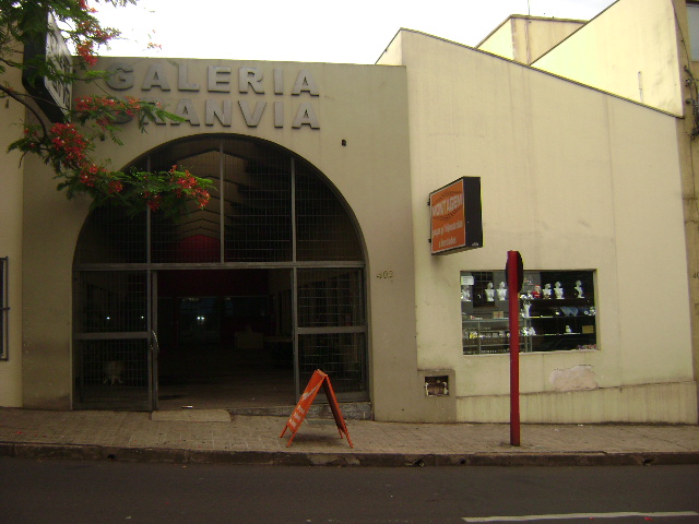 Sala Comercial à Aluguel no bairro Centro em Jaú imagem 2
