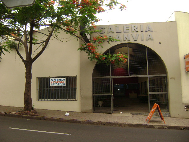 Sala Comercial à Aluguel no bairro Centro em Jaú imagem 0